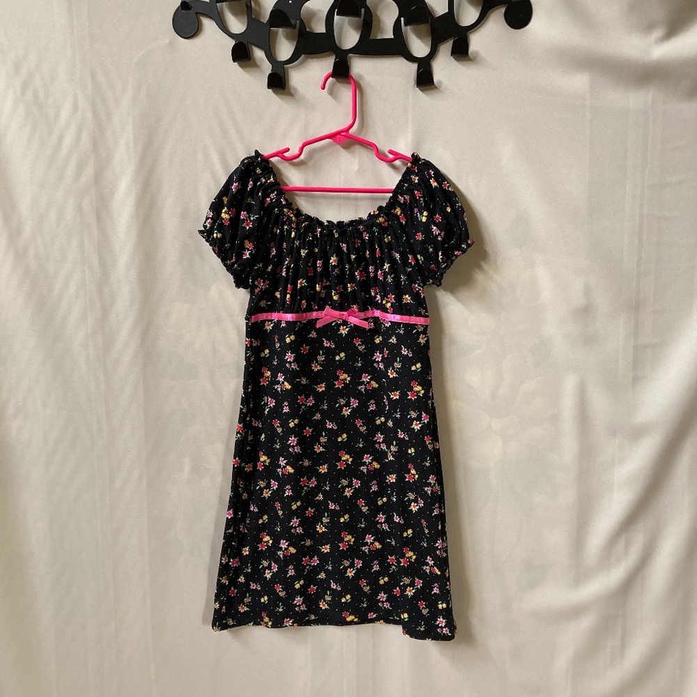 NO COMMENT girls dress NWT Size Medium (10/12)